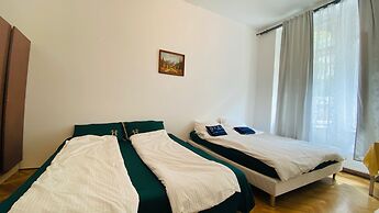 Hotel Apartment in Square Praha 2