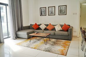 Deluxe Embassy Gardens