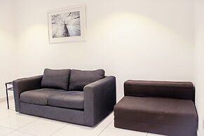 Deluxe Embassy Gardens