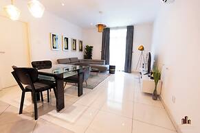 Deluxe Embassy Gardens