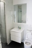 Deluxe Embassy Gardens