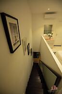 Deluxe Embassy Gardens