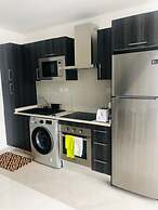 Deluxe Embassy Gardens