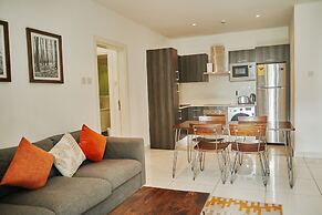 Deluxe Embassy Gardens