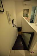 Deluxe Embassy Gardens