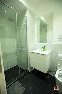 Deluxe Embassy Gardens