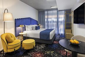 Oaks Melbourne St Kilda Road Hotel