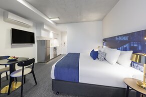 Oaks Melbourne St Kilda Road Hotel