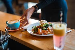 Oaks Melbourne St Kilda Road Hotel