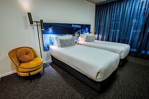 Oaks Melbourne St Kilda Road Hotel