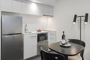 Oaks Melbourne St Kilda Road Hotel