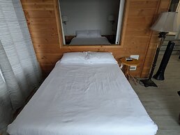 Gordie's Inn & Suites