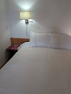 Gordie's Inn & Suites