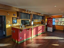 Gordie's Inn & Suites