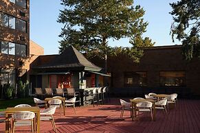 Sheraton Grand Rapids Airport Hotel