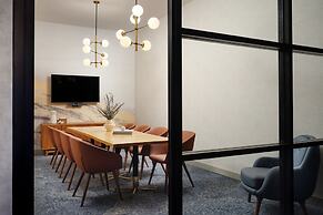 Sheraton Grand Rapids Airport Hotel