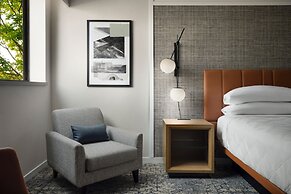 Sheraton Grand Rapids Airport Hotel