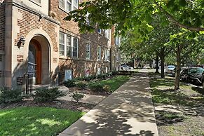 Contemporary Cragin 1BR Apt in Lockwood
