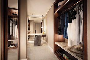 The Londoner Hotel