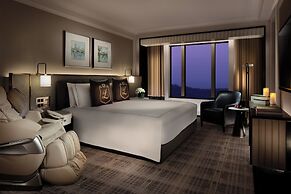The Londoner Hotel