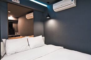 Shinchon Wol Hotel