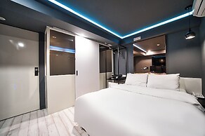 Shinchon Wol Hotel
