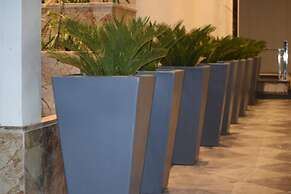 THE FOREST HILL HOTEL