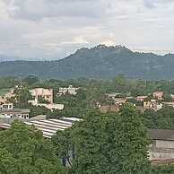 THE FOREST HILL HOTEL