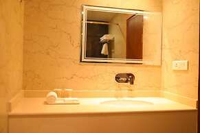 THE FOREST HILL HOTEL