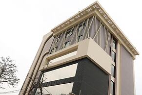 THE FOREST HILL HOTEL