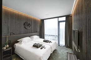 MANA Sleep & SPA