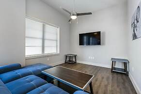 Modern Condo in Downtown New Orleans