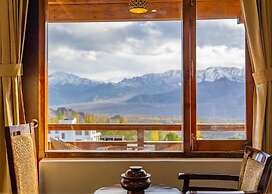 Hotel Karma Residency