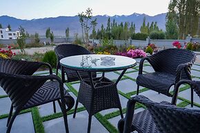 Hotel Karma Residency