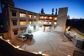 Hotel Karma Residency