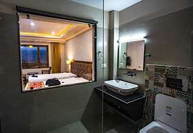 Hotel Karma Residency