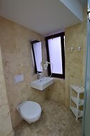 Dacia Residence Apartments