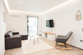 Cozy and spacious apartment in Zografou