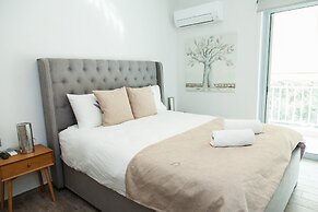 Cozy and spacious apartment in Zografou