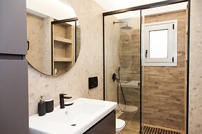 Cozy and spacious apartment in Zografou