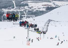 Base Camp Hotel Nevis Range