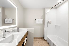 Holiday Inn Express & Suites Phoenix West Tolleson by IHG
