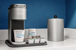 Holiday Inn Express & Suites Phoenix West Tolleson by IHG