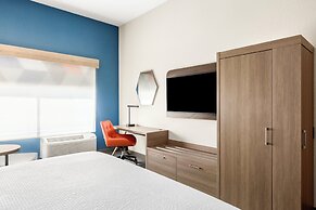 Holiday Inn Express & Suites Phoenix West Tolleson by IHG