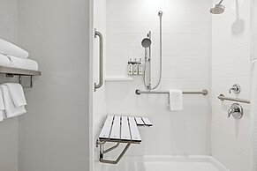 Holiday Inn Express & Suites Phoenix West Tolleson by IHG