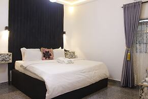 Eliana Elios Luxury Homes