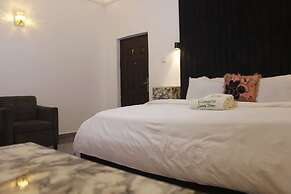Eliana Elios Luxury Homes