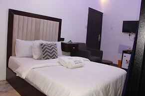 Eliana Elios Luxury Homes