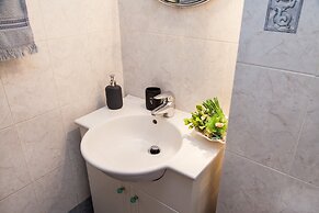 Beautiful 3 bedrooms apt in N. Smirni