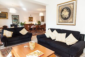 Beautiful 3 bedrooms apt in N. Smirni